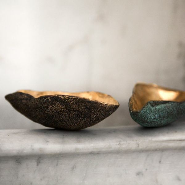 Oyster Solid Bronze Dish