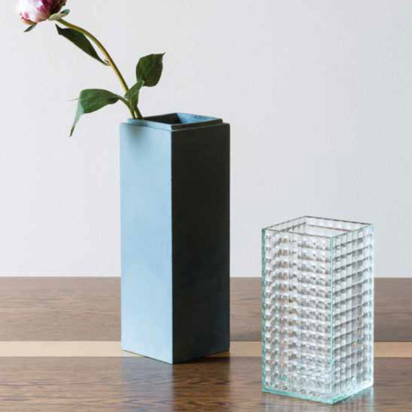 LE 55 Vase Blue Stone
